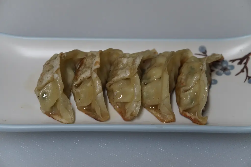 12.Gyoza pollo a la plancha 