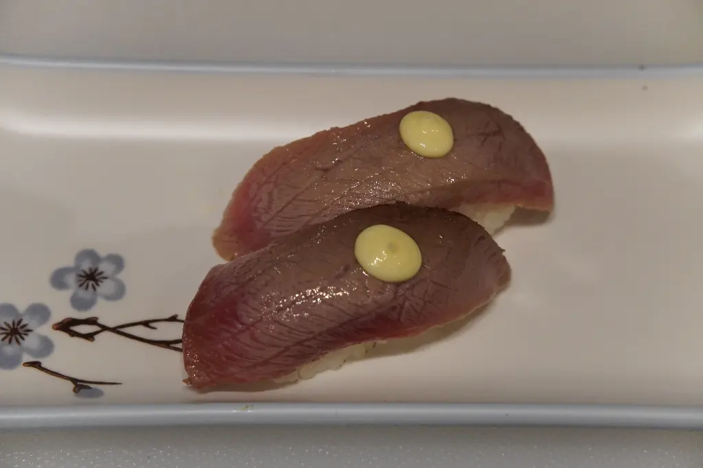 43.Nigiri atún flameado