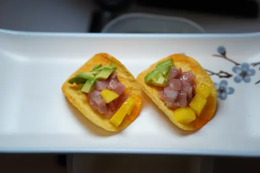 [71] 71.Taco atún(2 piezas)