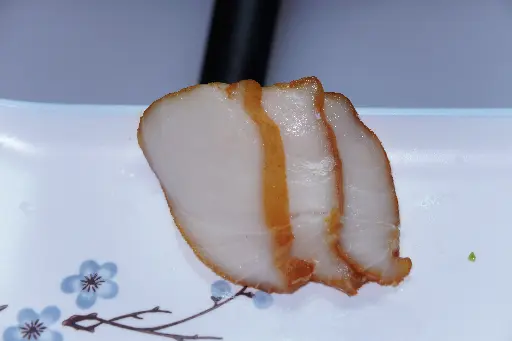 [75] 75.Sashimi pez mantequilla adobado(3 piezas)