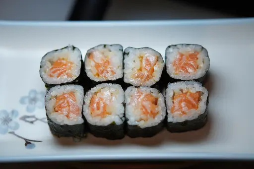 [96] 96.Maki salmón queso