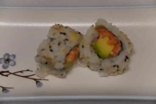 [101] 101.Roll spicy salmón
