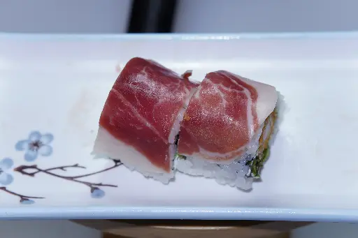 [132] 132.Uramaki jamón