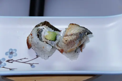 [136] 136.Uramaki anguila
